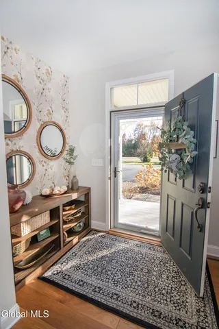 $899,900 | 26 Saw Mill Court, Wilton, NY 12866