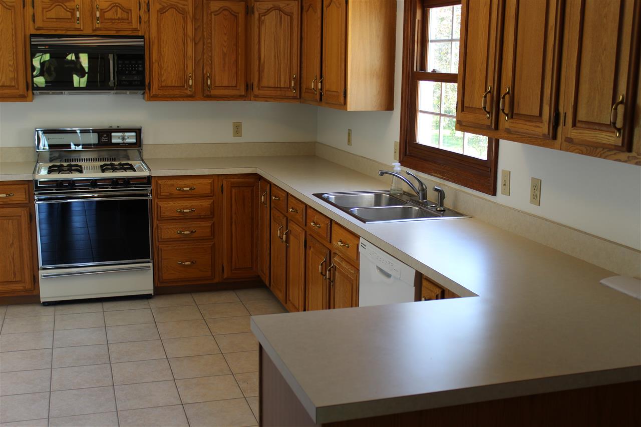 24300 Riley Road North Liberty, IN 46554 - Photo 3 of 20