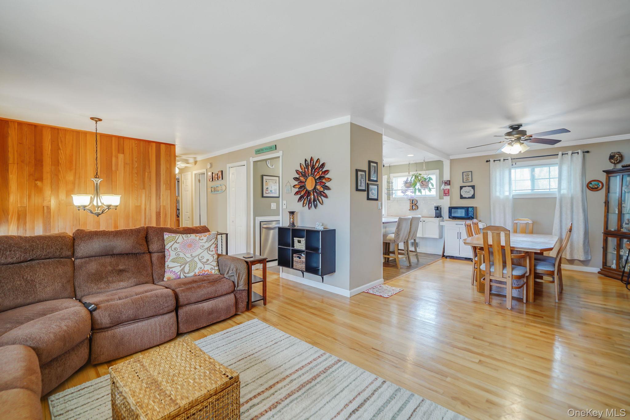 10 Pierre Drive Commack, NY 11725 - Photo 14 of 50