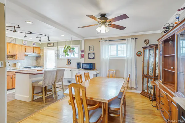 $775,000 | 10 Pierre Drive, Commack, NY 11725