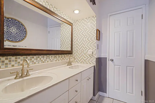 $775,000 | 10 Pierre Drive, Commack, NY 11725