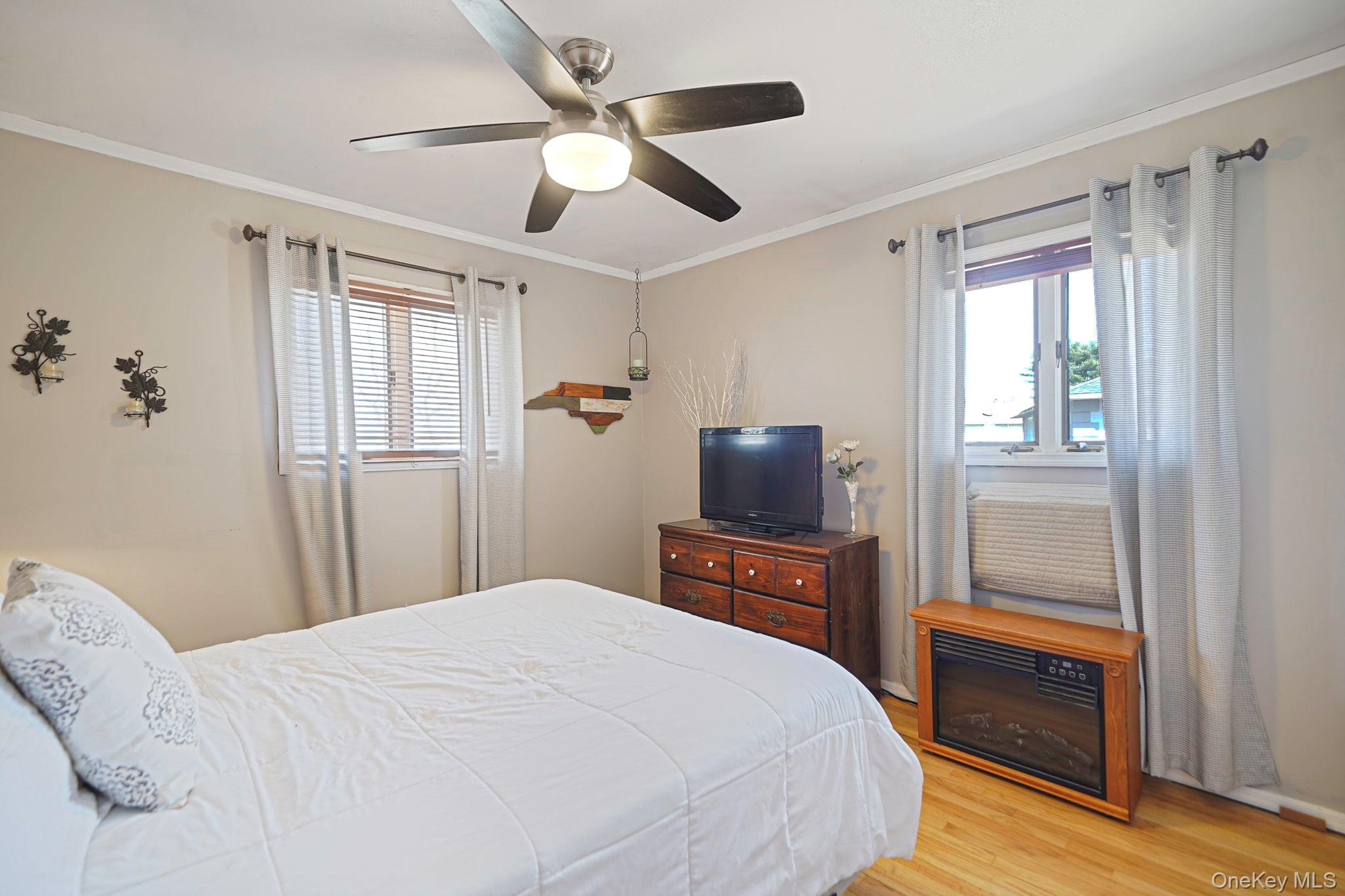 10 Pierre Drive Commack, NY 11725 - Photo 28 of 50