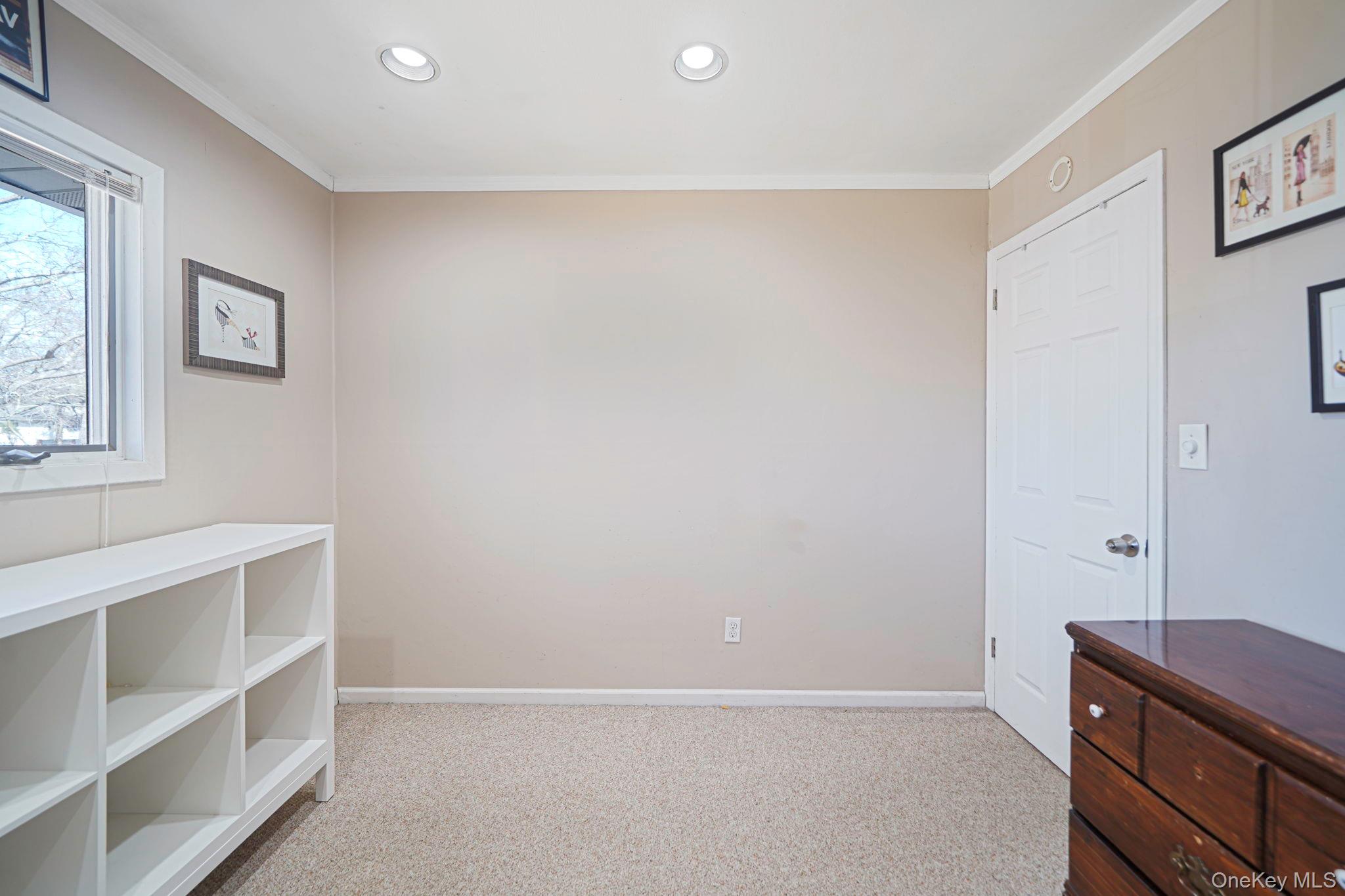 10 Pierre Drive Commack, NY 11725 - Photo 31 of 50