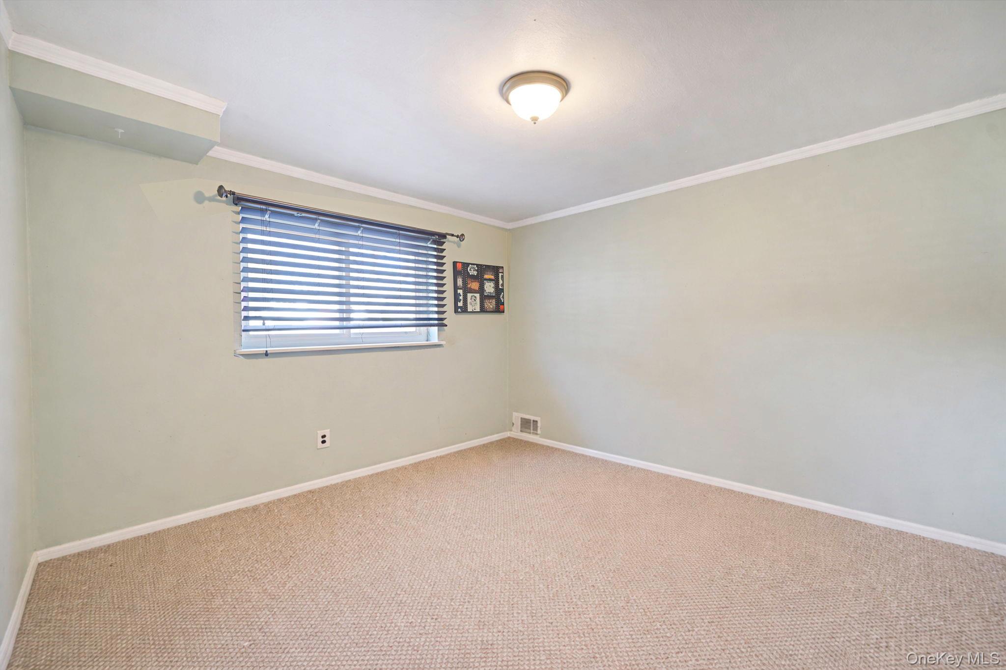 10 Pierre Drive Commack, NY 11725 - Photo 35 of 50