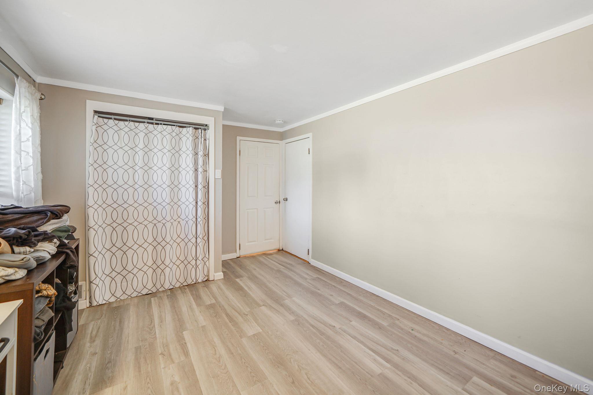 10 Pierre Drive Commack, NY 11725 - Photo 37 of 50