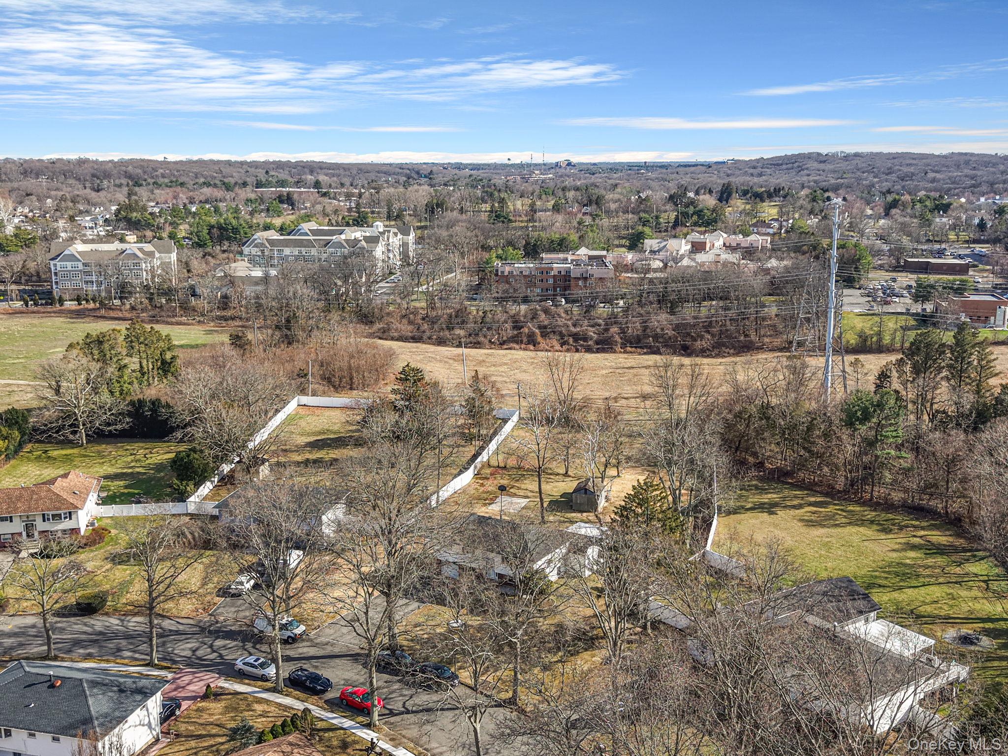 10 Pierre Drive Commack, NY 11725 - Photo 4 of 50