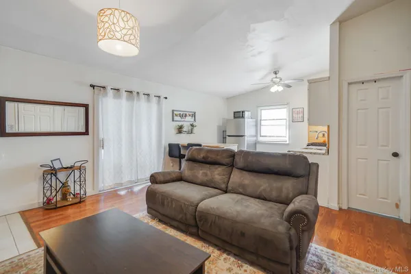 $775,000 | 10 Pierre Drive, Commack, NY 11725