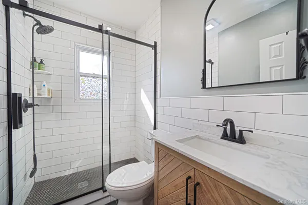 $775,000 | 10 Pierre Drive, Commack, NY 11725