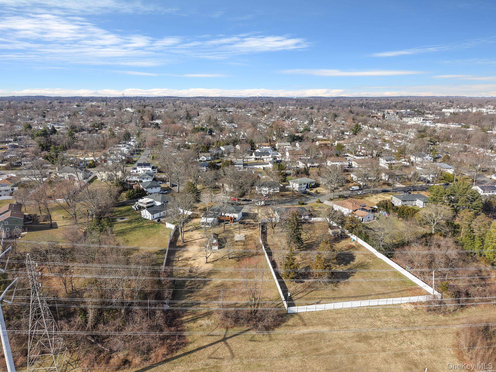 10 Pierre Drive Commack, NY 11725 - Photo 6 of 50