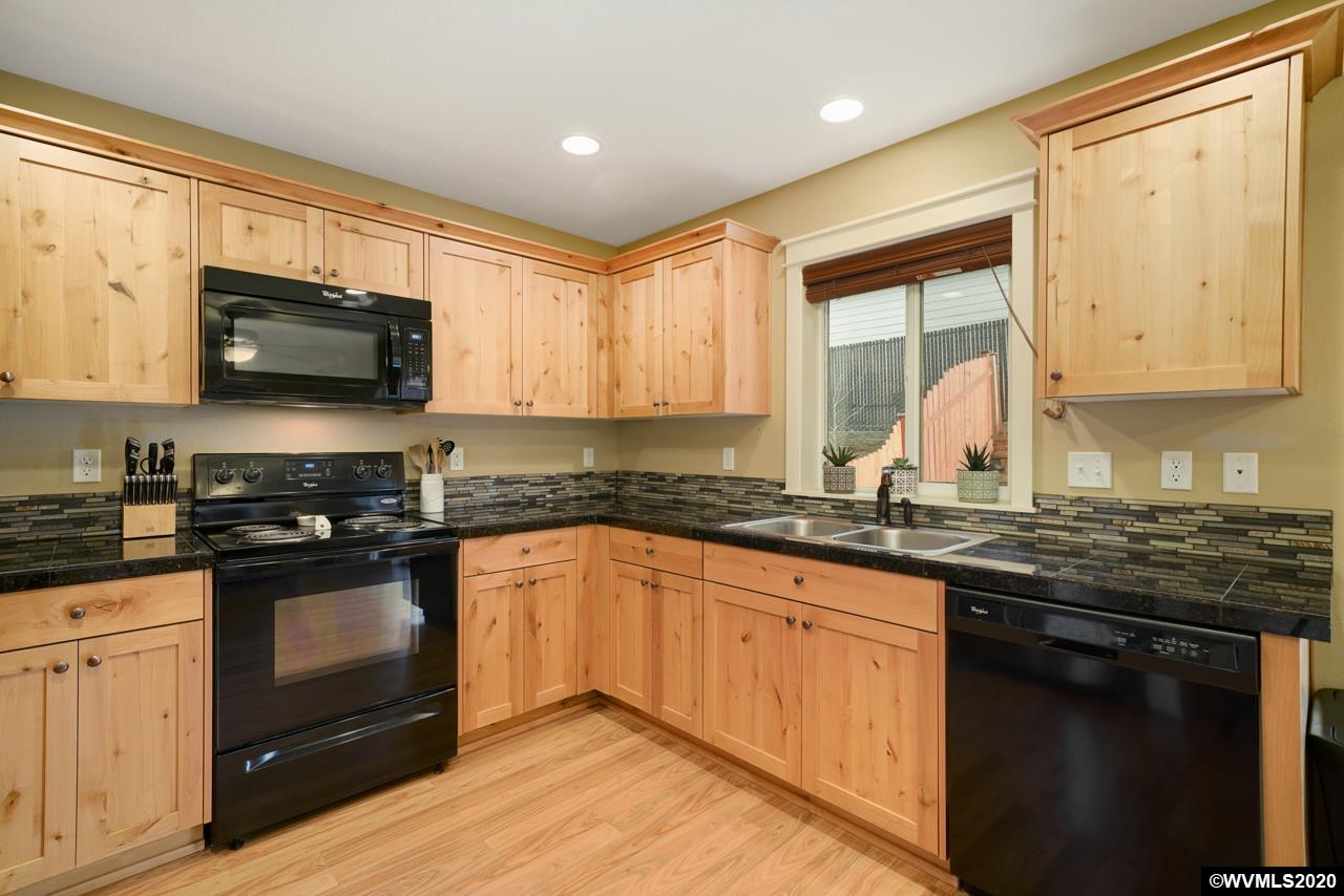 874 Crouchen Street Northwest Salem, OR 97304 - Photo 14 of 32