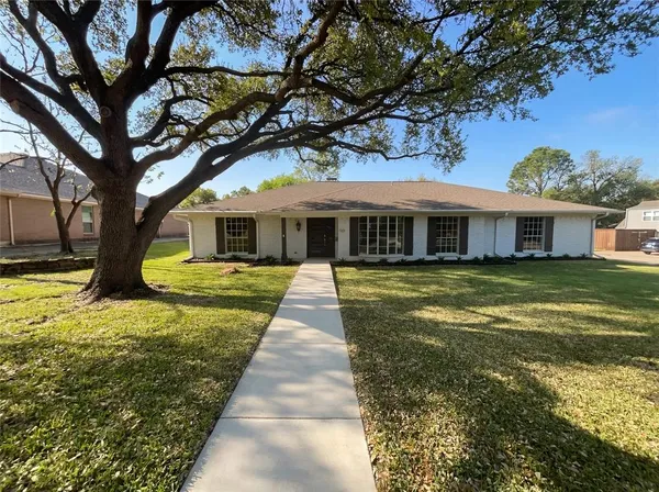 $532,000 | 2800 North Surrey Drive, Carrollton, TX 75006