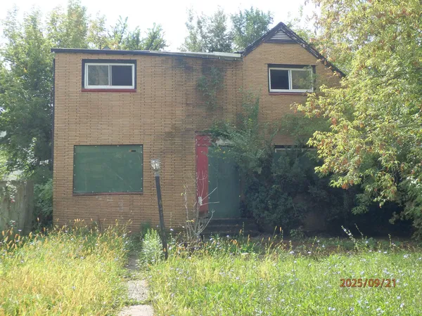 $104,000 | 4727 West Custer Avenue, Milwaukee, WI 53218