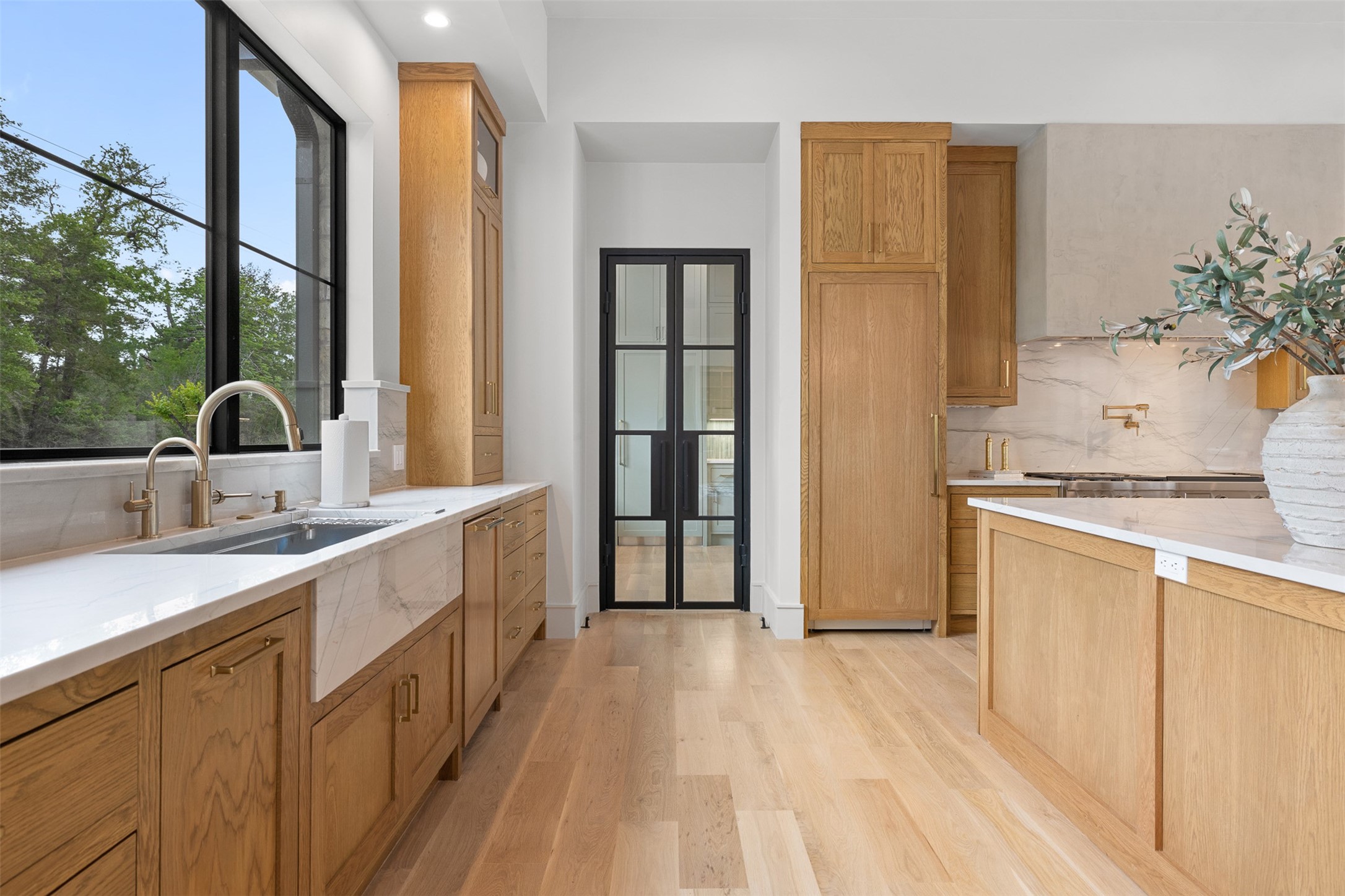 770 South Weyand Road Round Top, TX 78954 - Photo 13 of 38