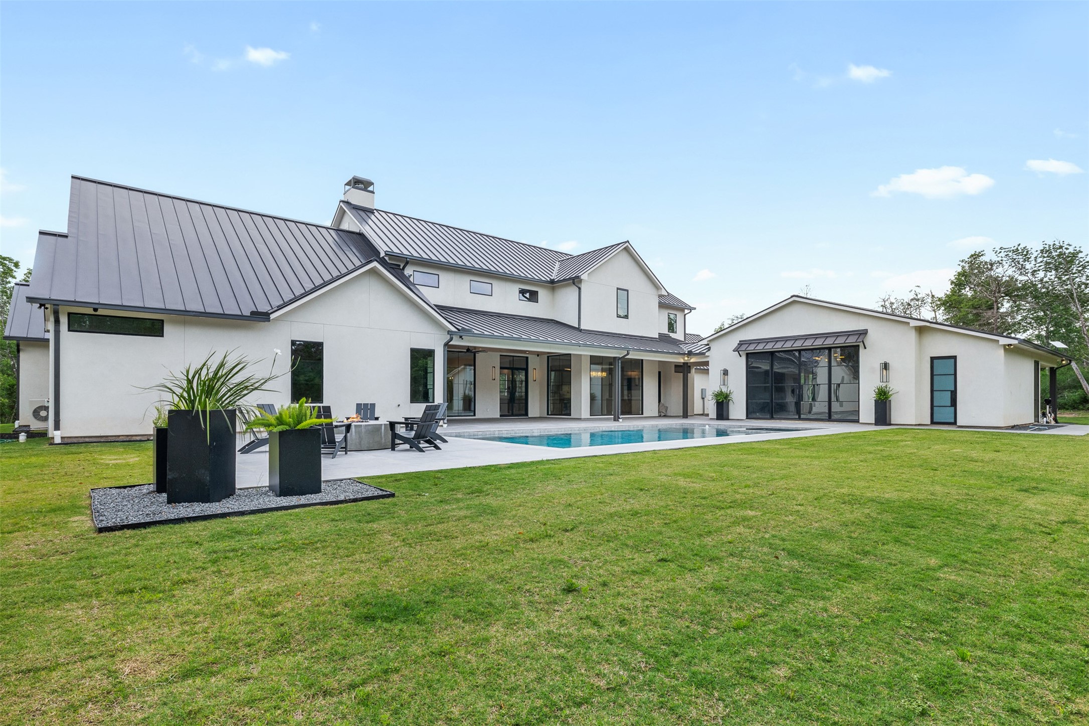 770 South Weyand Road Round Top, TX 78954 - Photo 6 of 38