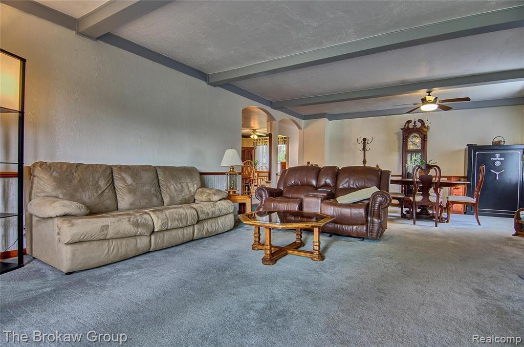 47363 Royal Road Macomb, MI 48044 - Photo 18 of 58