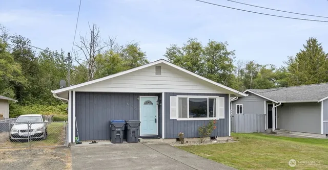 $375,000 | 630 North 11th Street, Elma, WA 98541