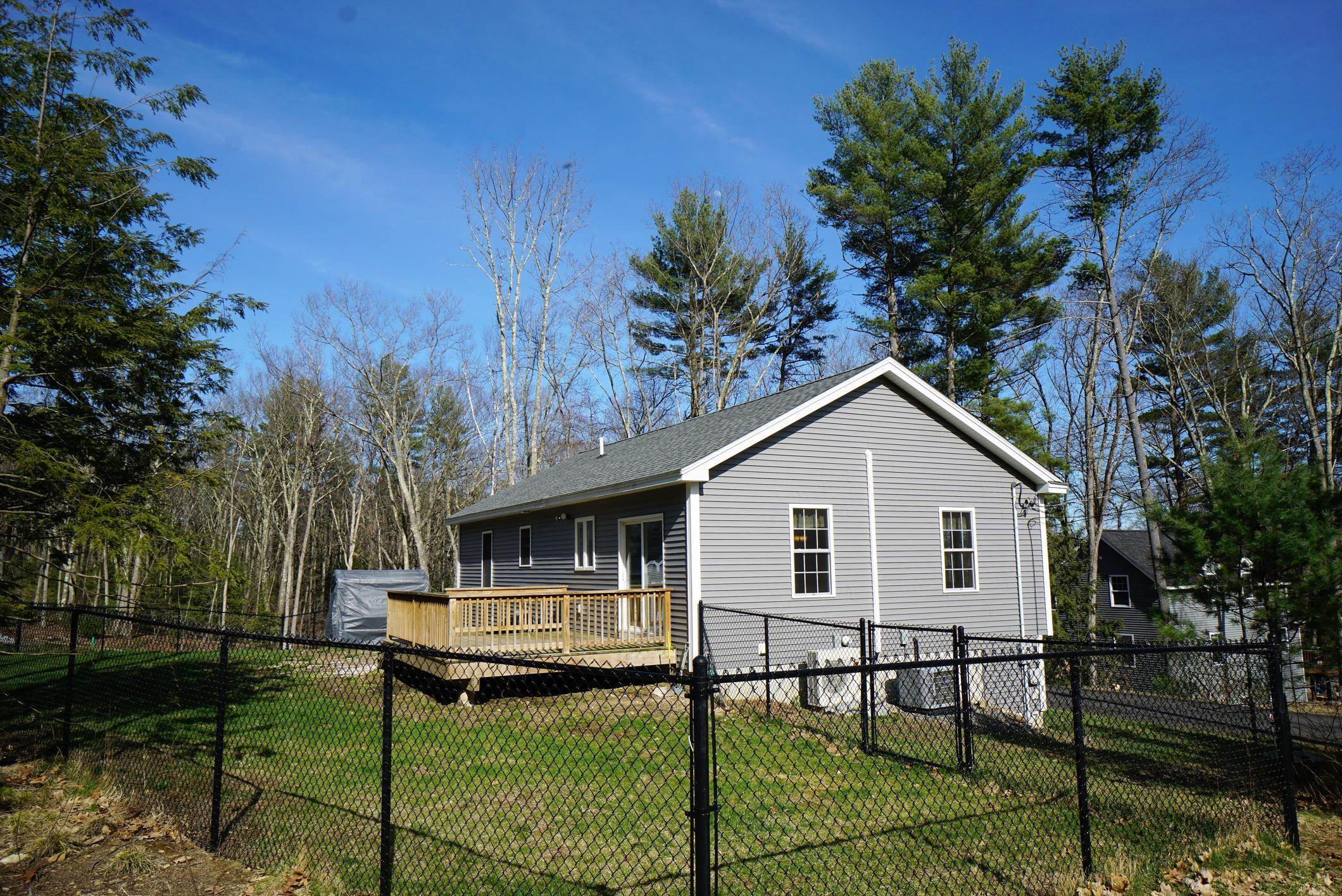 27 3rd Street Windham, NH 03087 - Photo 19 of 22
