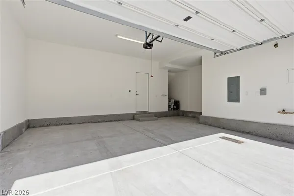 $2,550 | 111 Cinder Cone Lane, Las Vegas, NV 89138