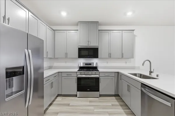 $2,550 | 111 Cinder Cone Lane, Las Vegas, NV 89138