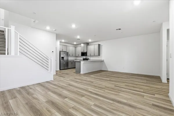 $2,550 | 111 Cinder Cone Lane, Las Vegas, NV 89138