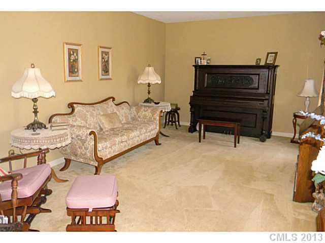 145 Kent Road Salisbury, NC 28147 - Photo 3 of 14