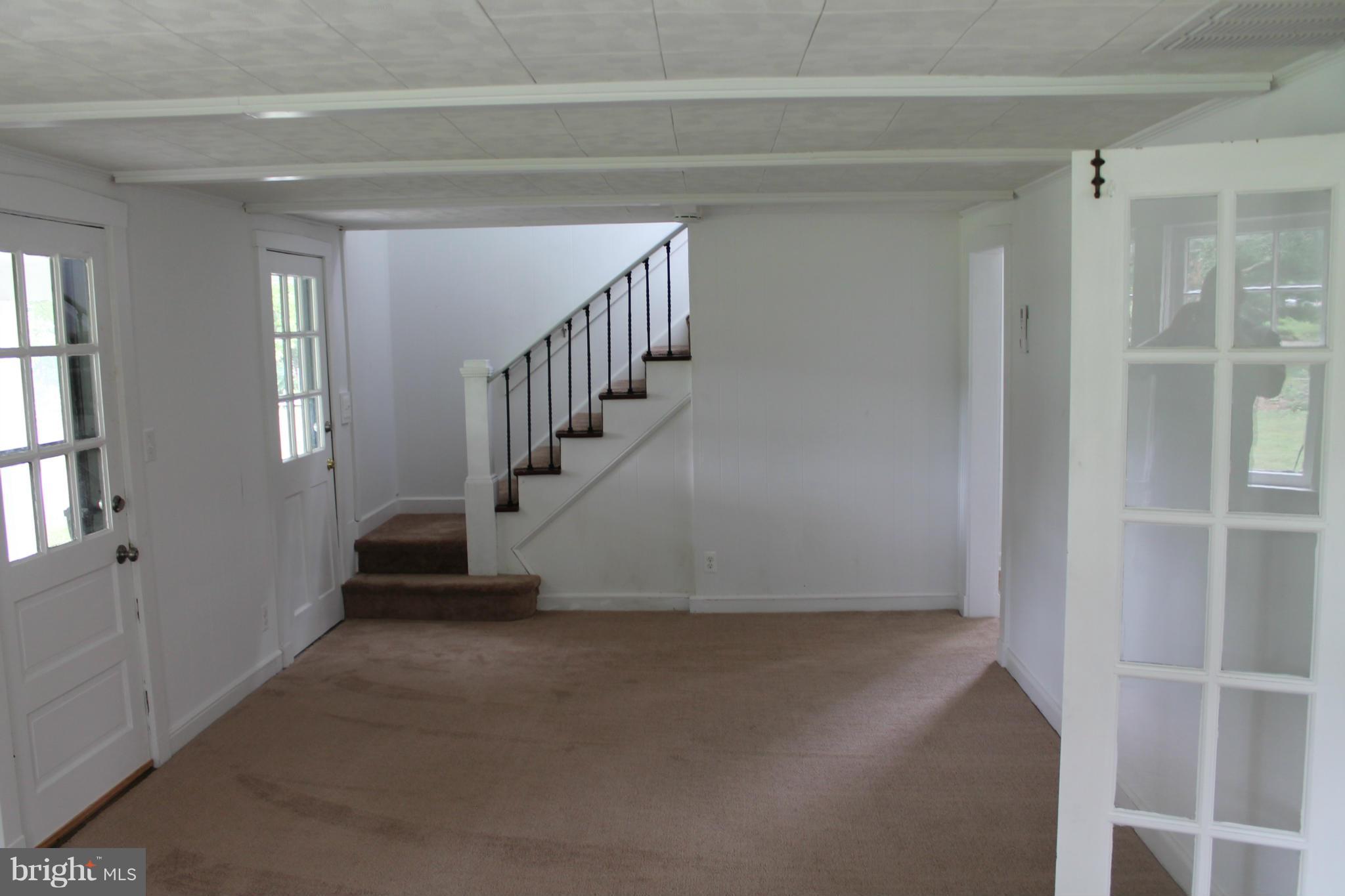 1611 Ednor Road Silver Spring, MD 20905 - Photo 3 of 8 Family Room