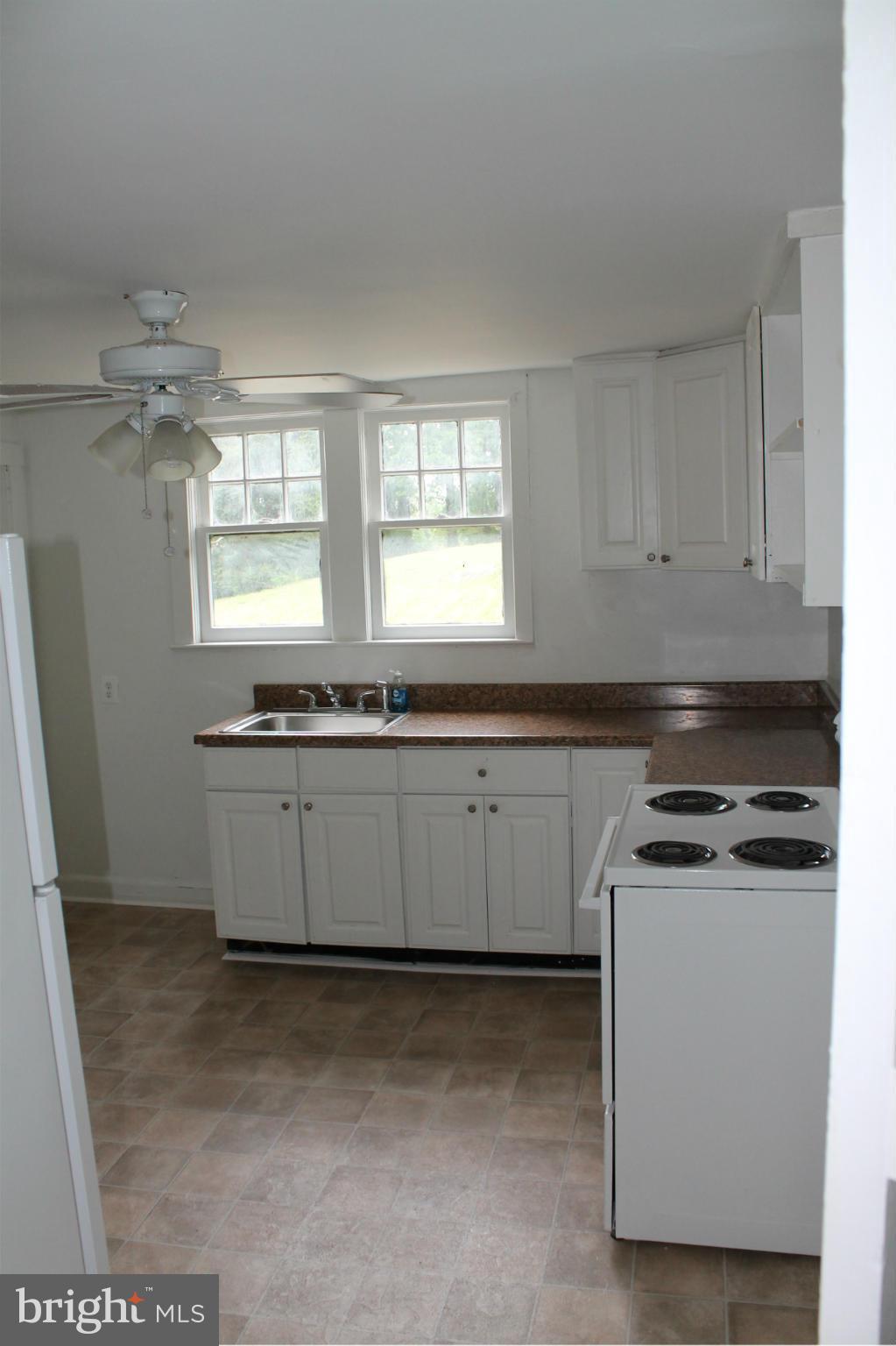 1611 Ednor Road Silver Spring, MD 20905 - Photo 4 of 8 Kitchen