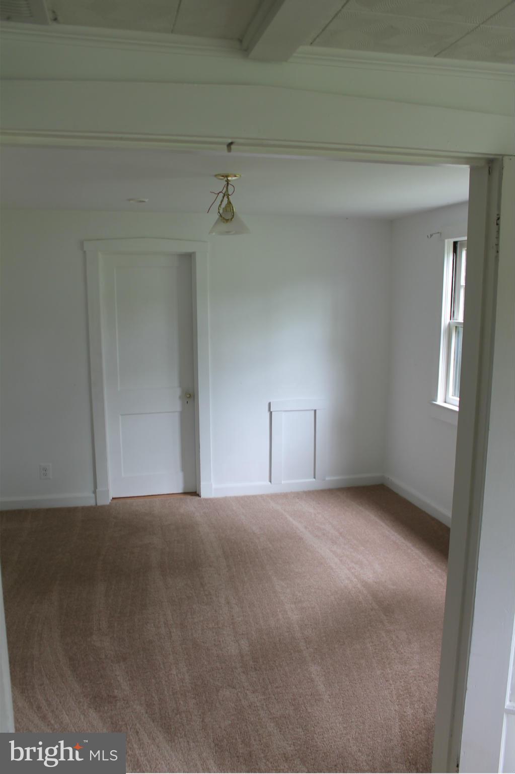 1611 Ednor Road Silver Spring, MD 20905 - Photo 6 of 8 Dining Room