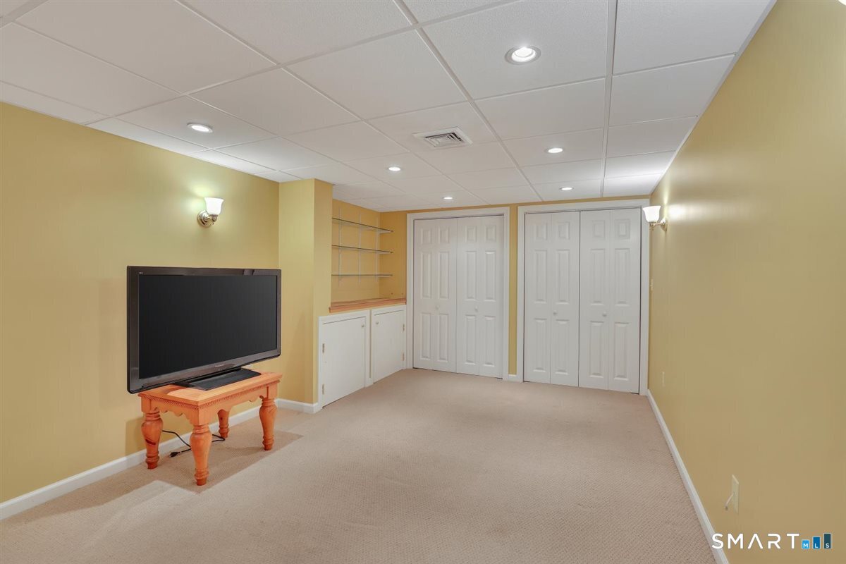 40 Meeker Road Southington, CT 06489 - Photo 23 of 34 Gallery Image 23