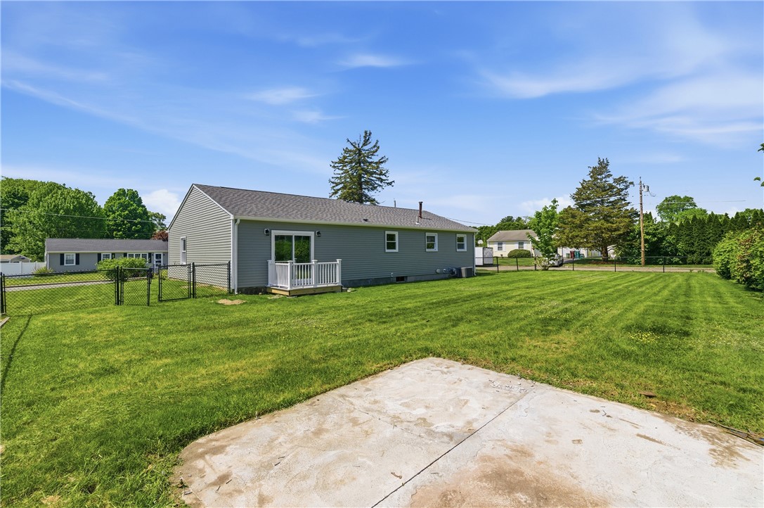 10 Wagon Wheel Lane Woonsocket, RI 02895 - Photo 9 of 50