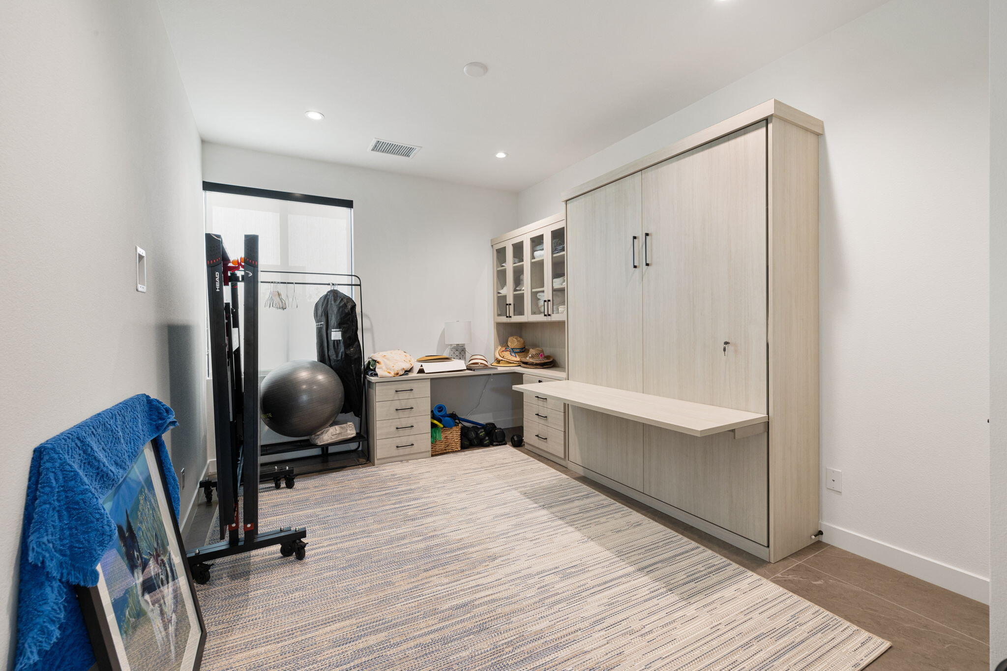 57809 Santo Thomas La Quinta, CA 92253 - Photo 33 of 51 a living room with furniture