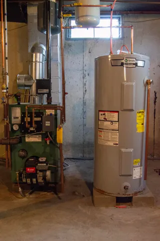 $299,900 | 30 Cottage Street, Fairfield, ME 04937