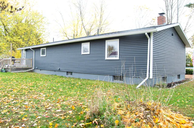 $299,900 | 30 Cottage Street, Fairfield, ME 04937