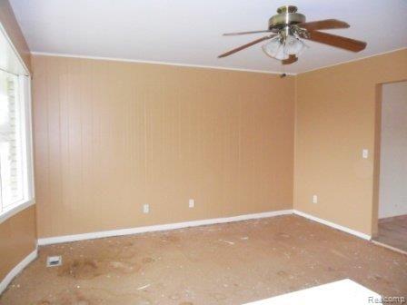 59623 Schoenherr Road Washington, MI 48094 - Photo 5 of 16 SAM_1433.JPG