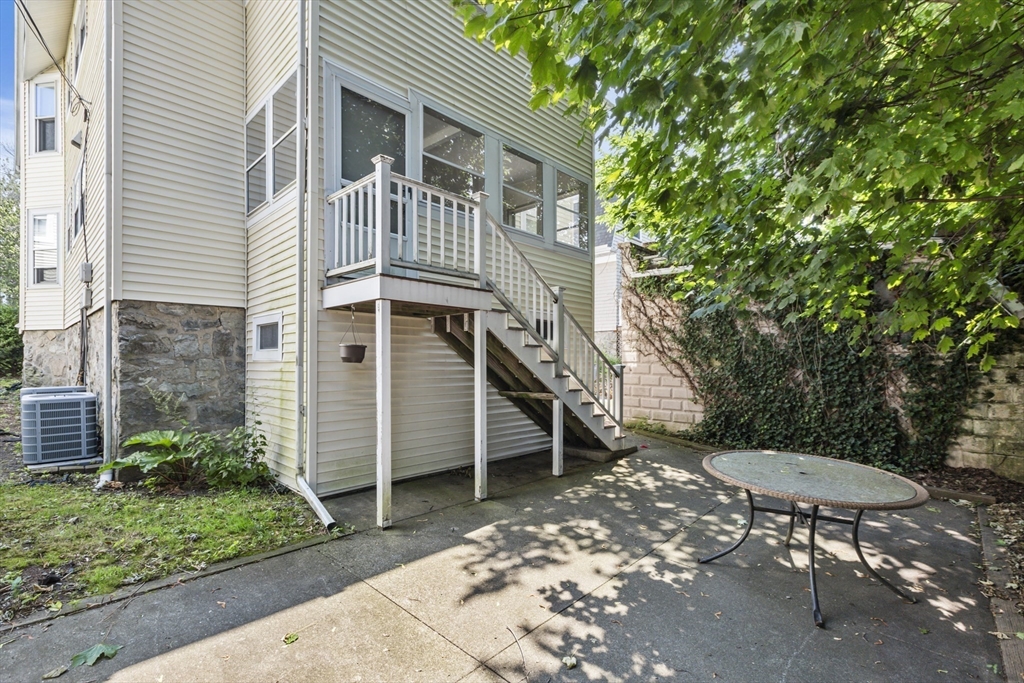 88 Manthorne Road Boston, MA 02132 - Photo 39 of 42 Gallery Image 39