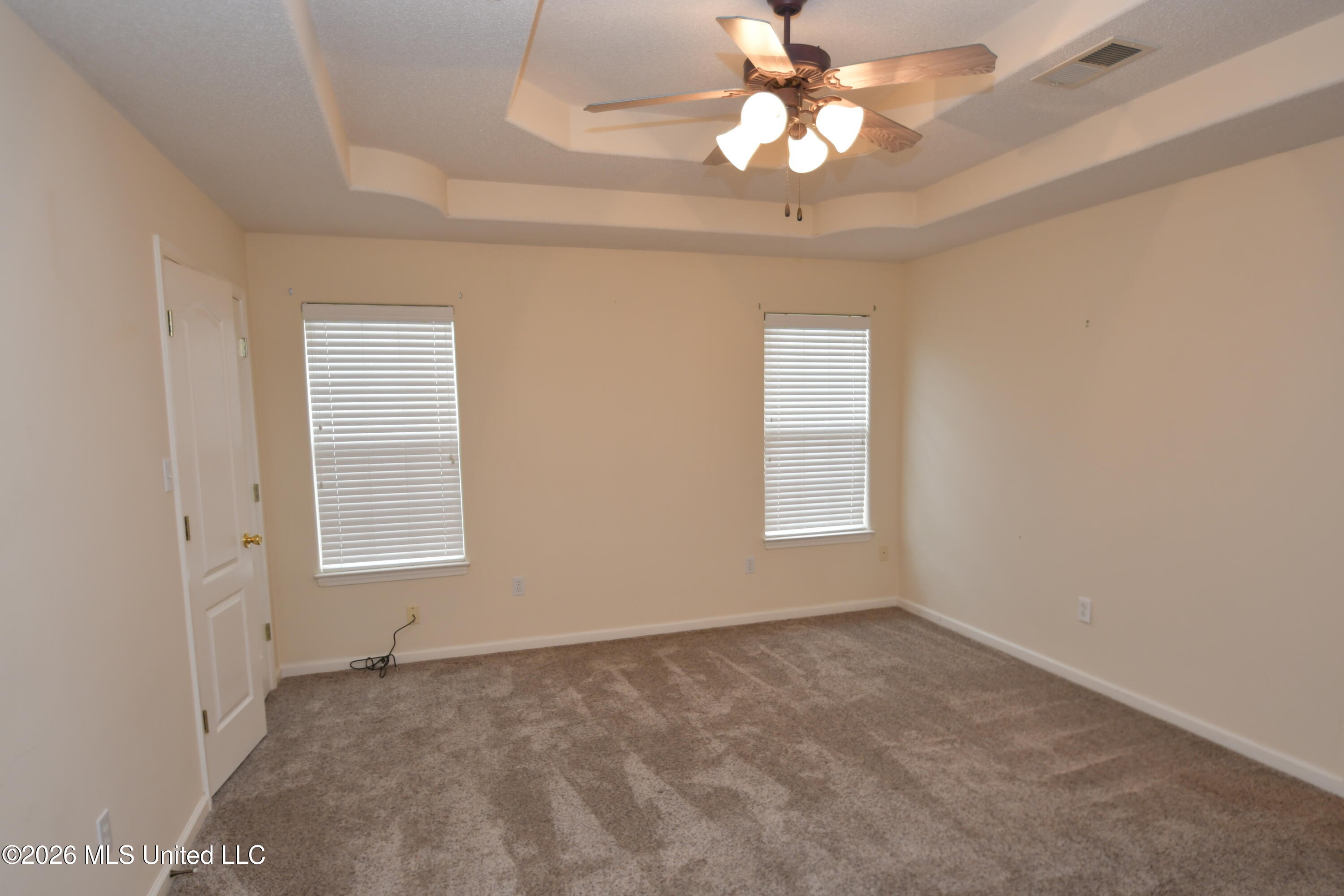 616 Ridge View Drive Hernando, MS 38632 - Photo 15 of 27 Double Tray Ceilings