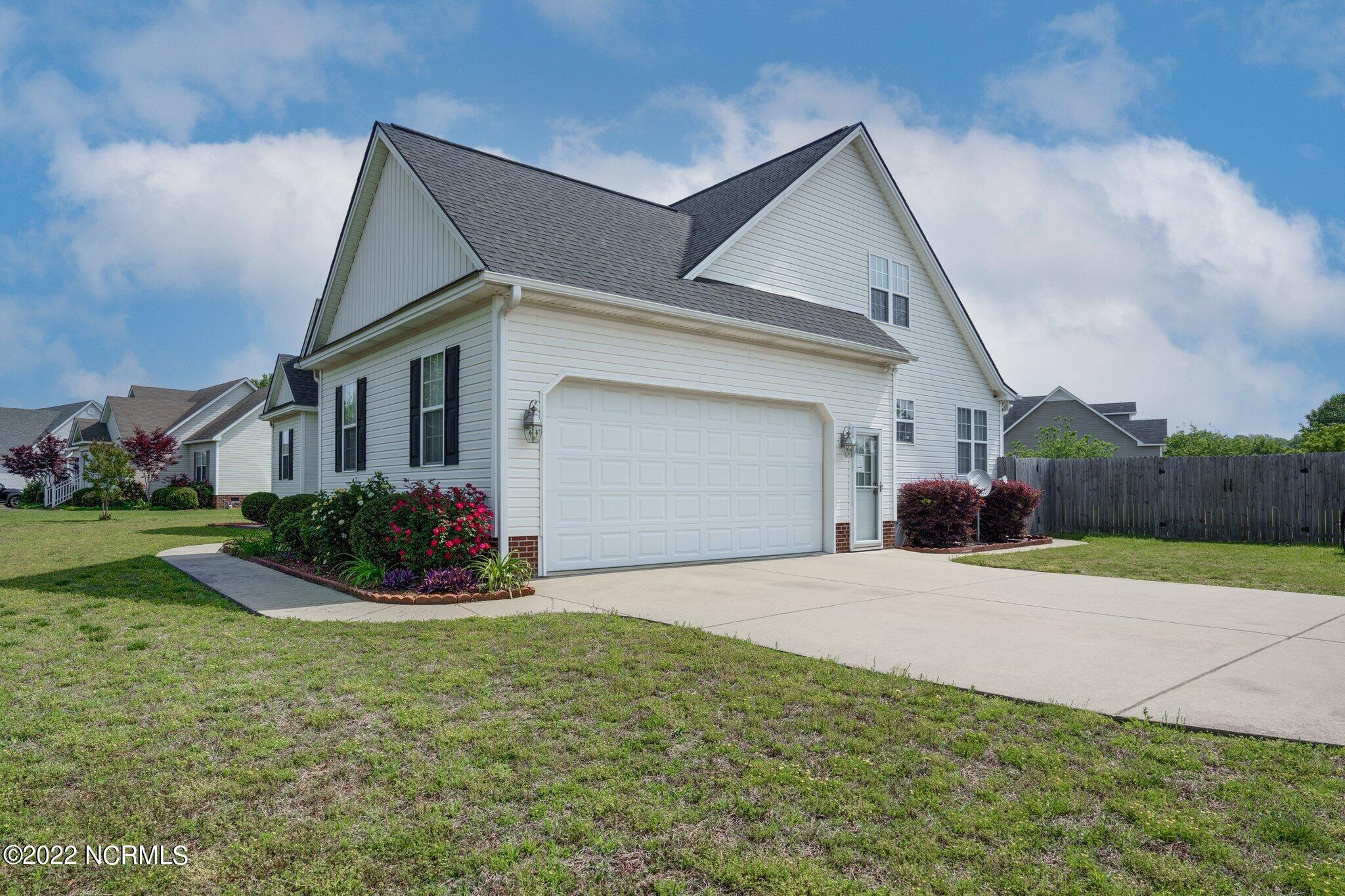 1045 Oak Grove Road Rocky Mount, NC 27804 - Photo 4 of 32 004-1045OakGroveRoad-RockyMount-NC-27804