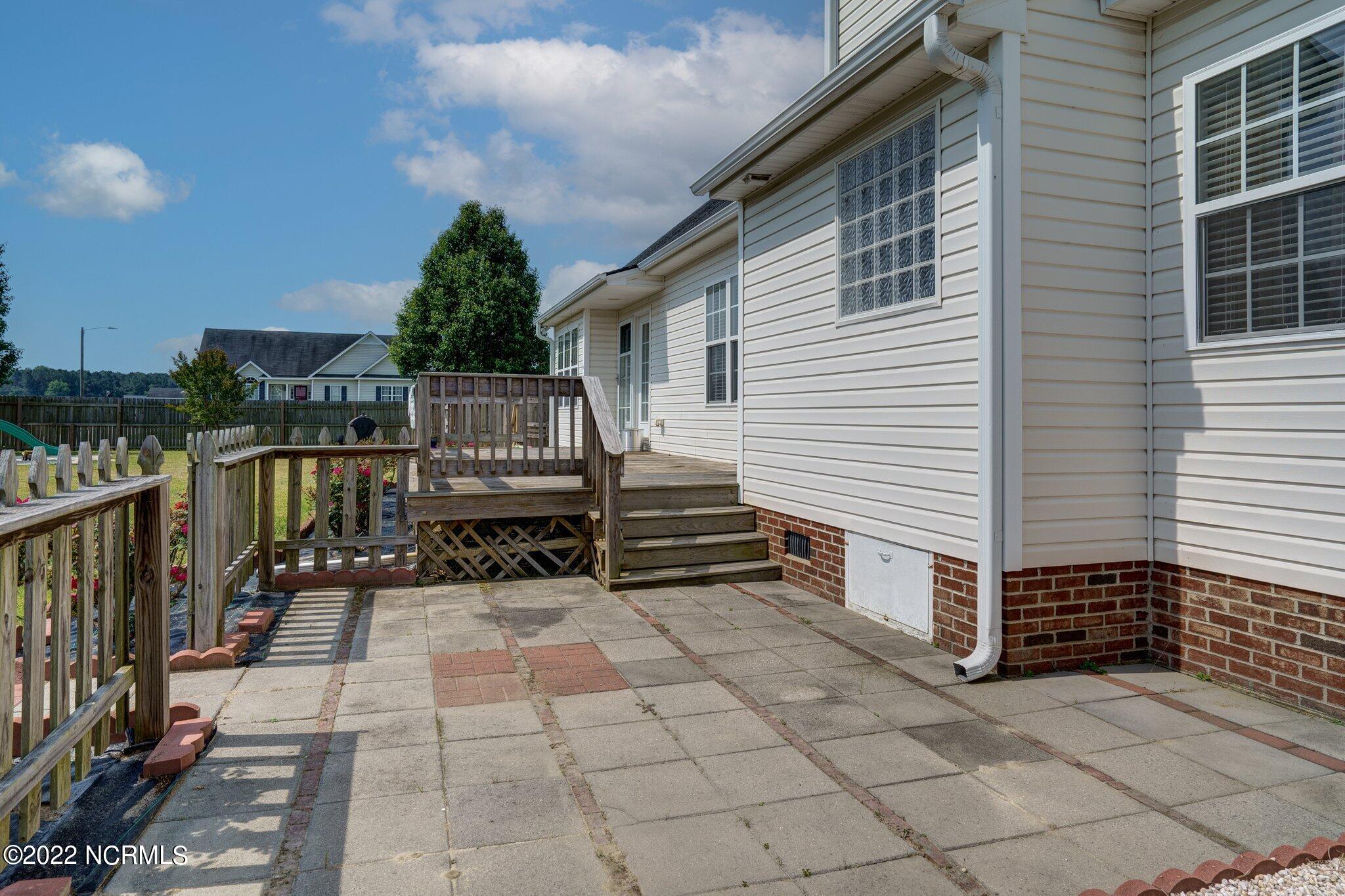 1045 Oak Grove Road Rocky Mount, NC 27804 - Photo 9 of 32 009-1045OakGroveRoad-RockyMount-NC-27804