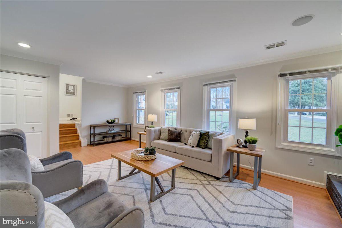 8024 West Point Drive Springfield, VA 22153 - Photo 27 of 55 Rec room