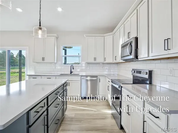 $440,990 | 330 Jenny Court, Waterloo, IL 62298