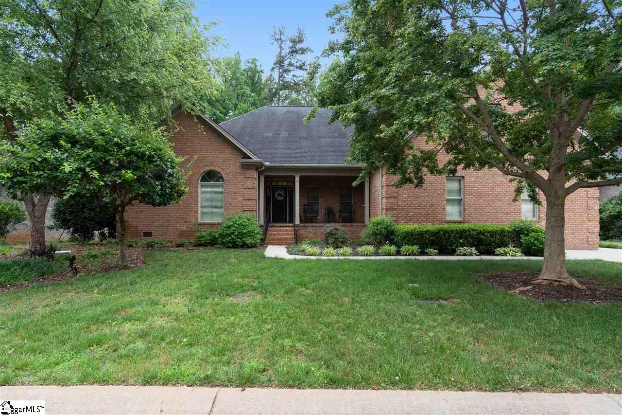 517 Foxcroft Road Greenville, SC 29615 - Photo 1 of 32 Gallery Image 1