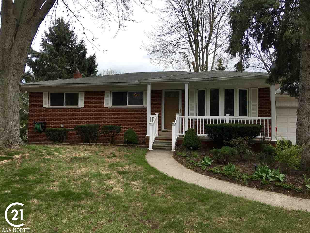 47634 Sugarbush Road Chesterfield, MI 48047 - Photo 3 of 53