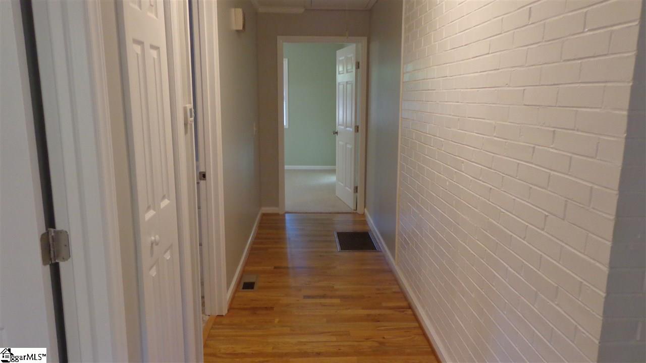 206 Riverside Drive Piedmont, SC 29673 - Photo 28 of 35 Gallery Image 28