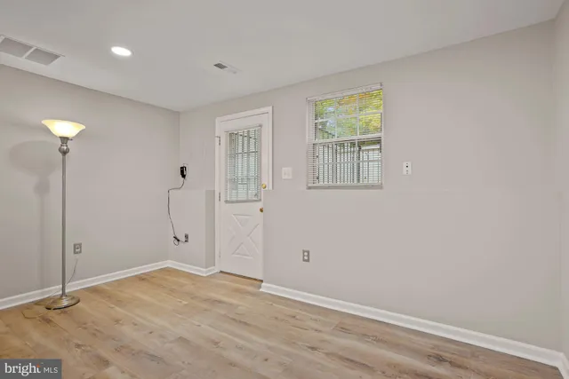 $3,000 | 1539 Woodcrest Drive, Reston, VA 20194