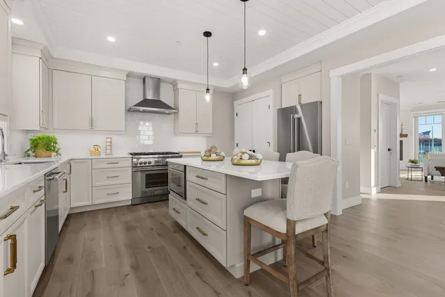 $2,555,555 | 33 Little Bay Drive, Dover, NH 03820