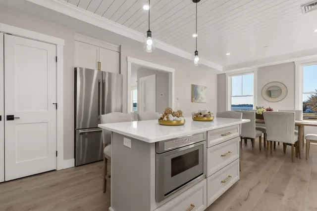 $2,555,555 | 33 Little Bay Drive, Dover, NH 03820