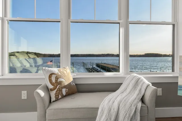 $2,555,555 | 33 Little Bay Drive, Dover, NH 03820