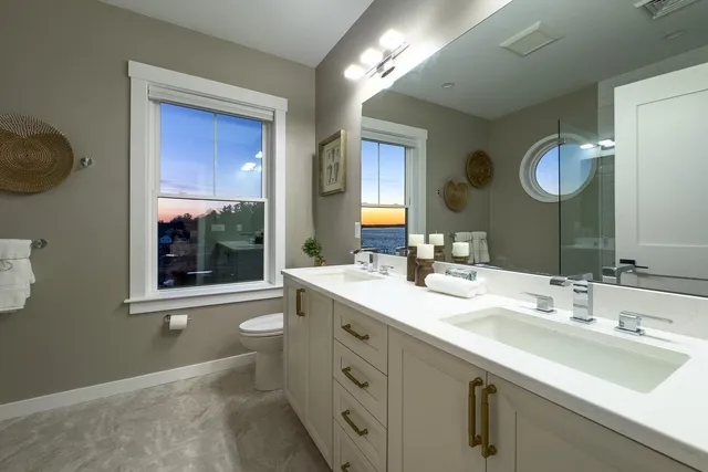 $2,555,555 | 33 Little Bay Drive, Dover, NH 03820