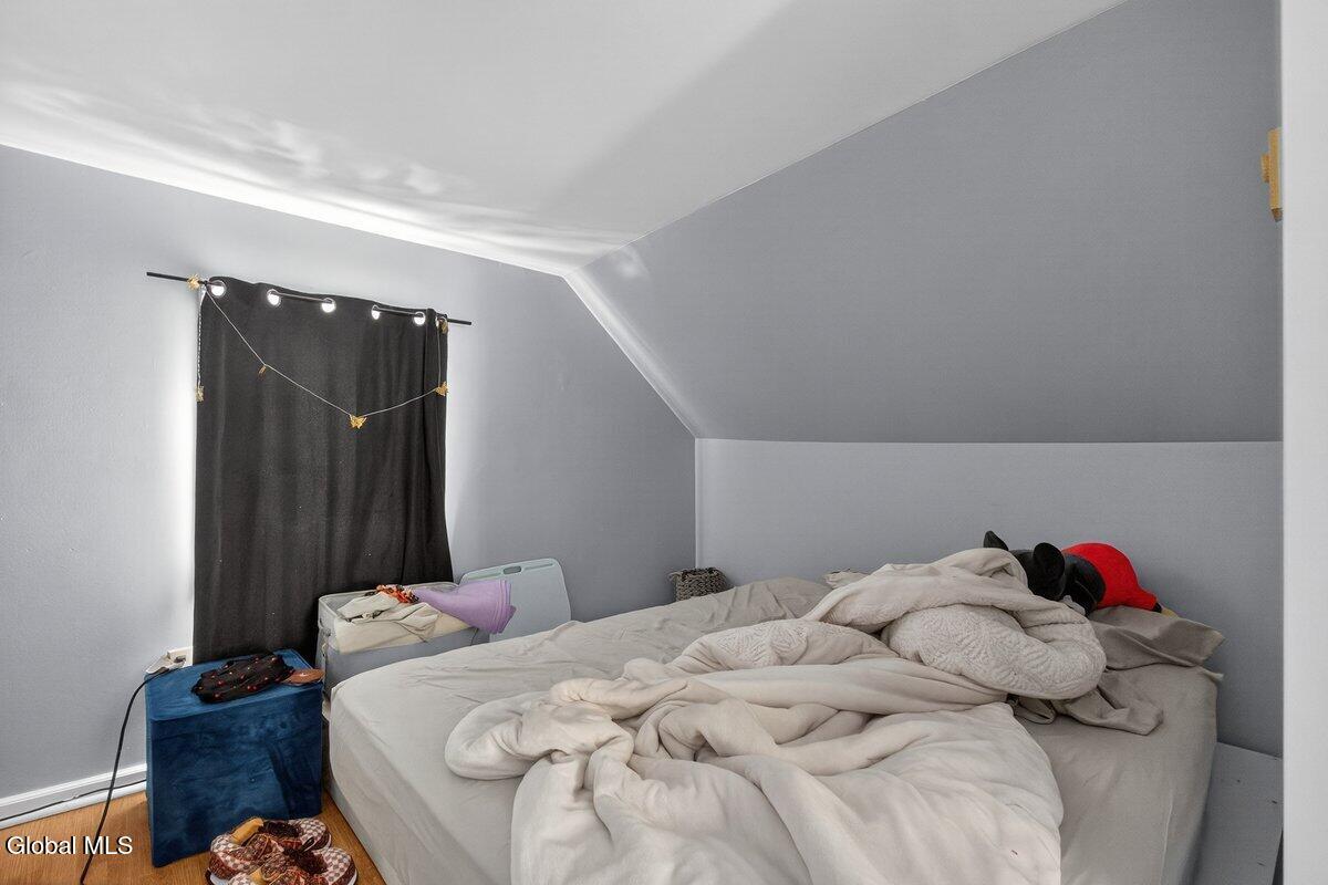 15 Manchester Road Schenectady, NY 12304 - Photo 13 of 23 15 Manchester Rd-16