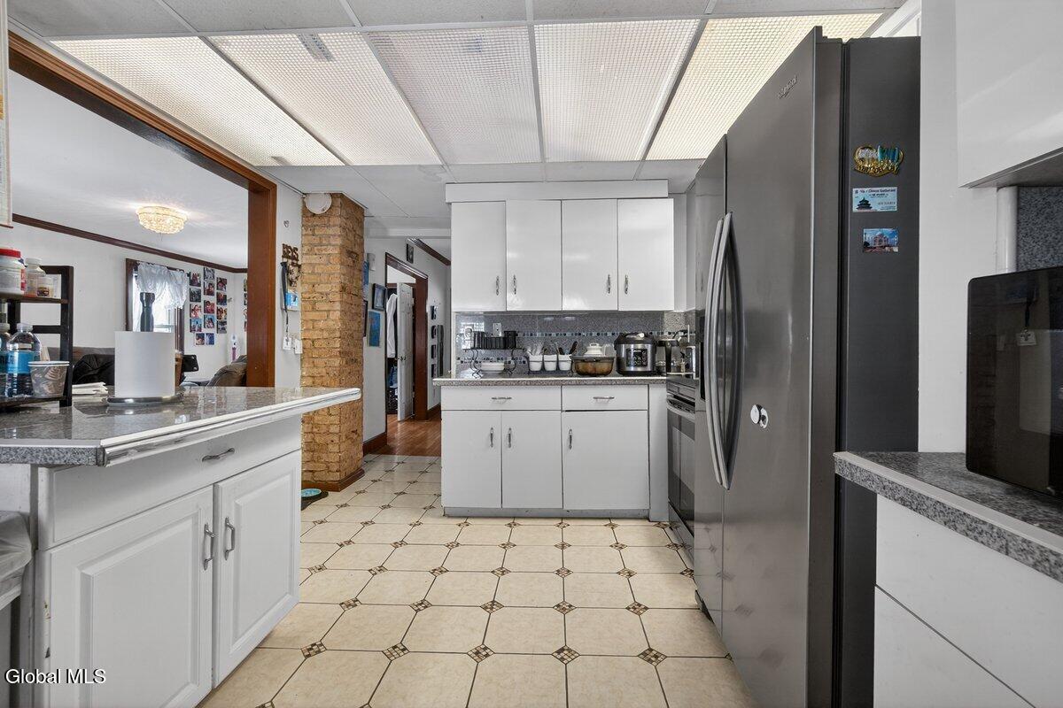 15 Manchester Road Schenectady, NY 12304 - Photo 8 of 23 15 Manchester Rd-7